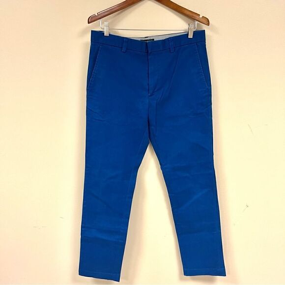 Banana Republic blue Aiden chino.  Size 32 x 32 - Picture 1 of 6